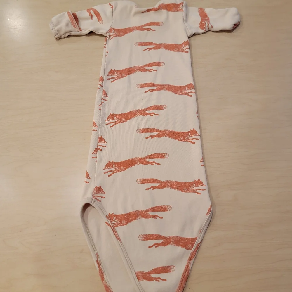 Kate Quinn 0-3 Month Fox Print Baby Sleep Knotted Gown - Picture 5 of 5